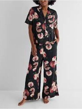 Express Black Floral Wide-Leg Pajama Set